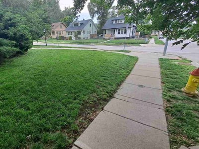 Lawn care service in Omaha, 68106