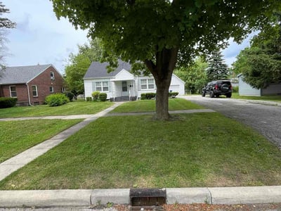 Lawn care service in Perrysburg, 43551