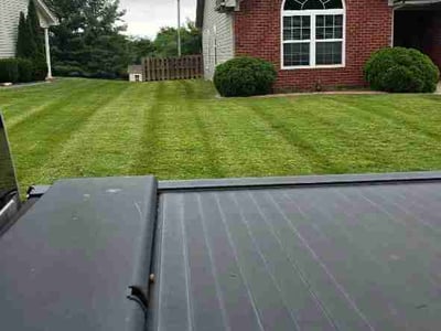 Lawn care service in Louisville, 40229