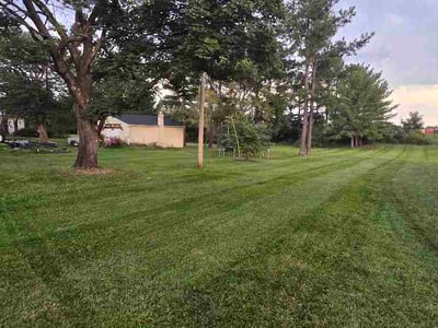 Lawn care service in Stephenson, 22656