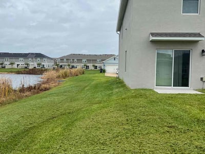 Lawn care service in Sanford, 32771