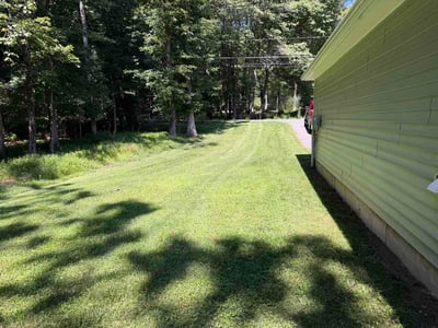 Lawn care service in Lehighton, 18235