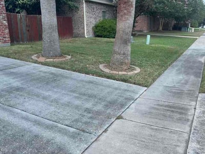 Lawn care service in Baton Rouge, 70810