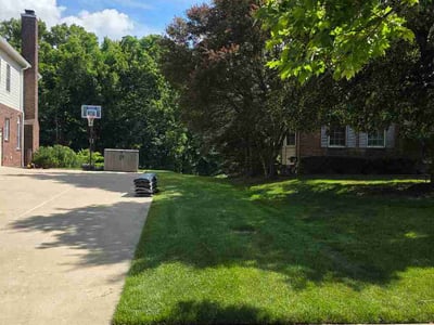 Lawn care service in Novi, 48374