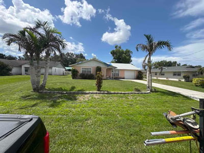 Lawn care service in Bradenton, 34208