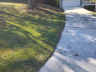 Lawn care service in Fairburn, 30213