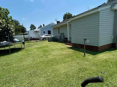 Lawn care service in Lumberton, 28358
