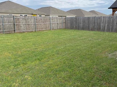 Lawn care service in Oklahoma City, 73127