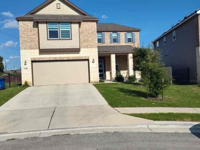 Lawn care service in Manor, 78653