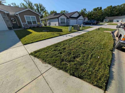 Lawn care service in Manhattan, 66502
