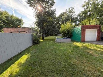 Lawn care service in Cleveland, 44135