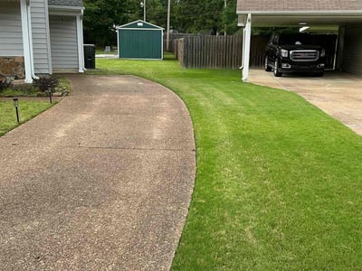Lawn care service in Memphis, 38133