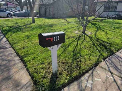 Lawn care service in Austin, 78745