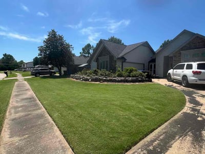 Lawn care service in Broken Arrow, 74012