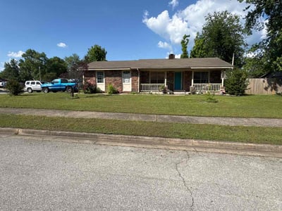 Lawn care service in Broken Arrow, 74012