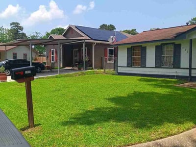 Lawn care service in Houston, 77078
