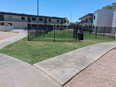 Lawn care service in Phoenix, 85015