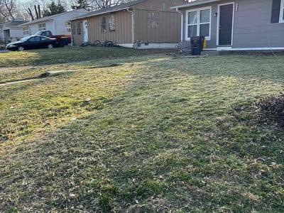 Lawn care service in Kansas City, 64116