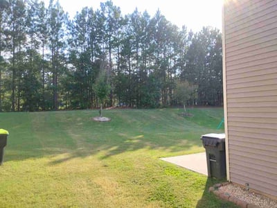 Lawn care service in Boiling Springs, 29316