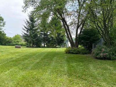 Lawn care service in Syracuse, 13215