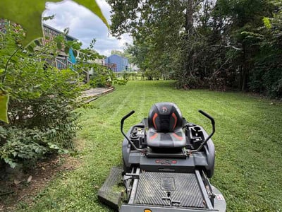 Lawn care service in Louisville, 40299