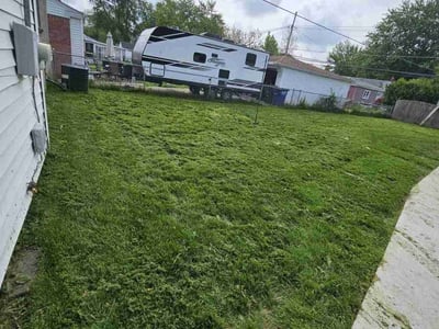 Lawn care service in Westland, 48186