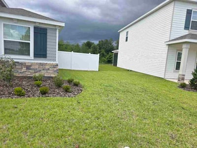 Lawn care service in Alachua, 32615