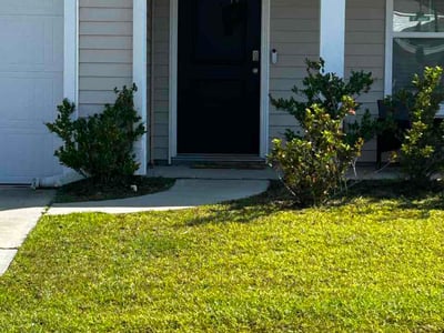 Lawn care service in Bloomingdale, 31302