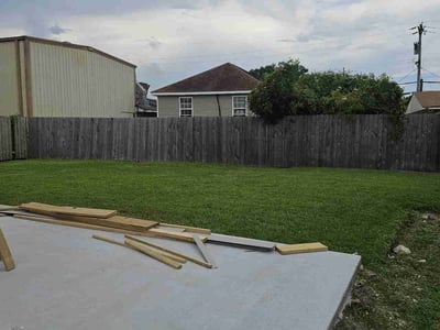 Lawn care service in New Orleans, 70122