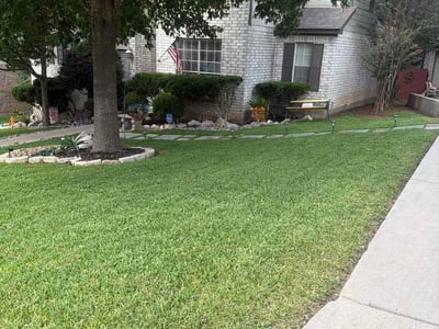 Lawn care service in San Antonio, 78258