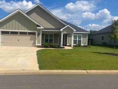 Lawn care service in Perry, 31069