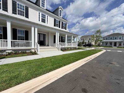 Lawn care service in Kissimmee, 34747