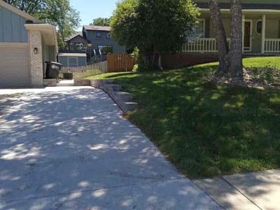 Lawn care service in Omaha, 68137