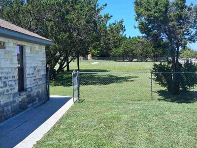 Lawn care service in Kempner, 76539