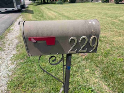 Lawn care service in Nashville, 37214