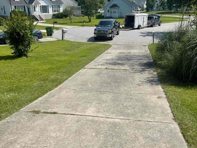 Lawn care service in Columbia, 29229