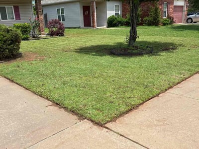 Lawn care service in Oklahoma City, 73135