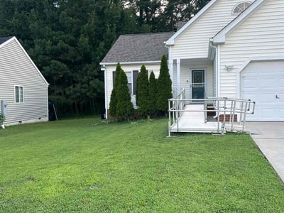 Lawn care service in Raleigh, 27604