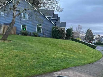 Lawn care service in Troutdale, 97060