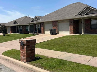 Lawn care service in Broken Arrow, 74014