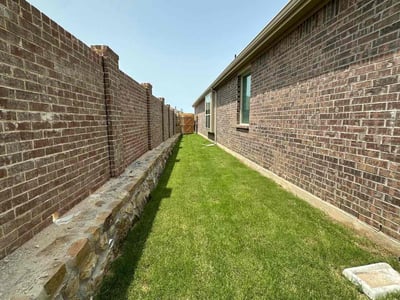 Lawn care service in Fort Worth, 76179