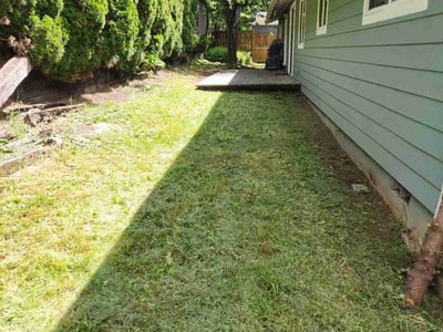 Lawn care service in Newberg, 97132