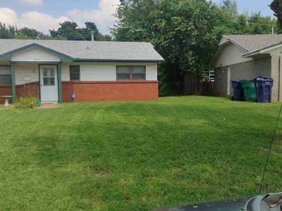 Lawn care service in Oklahoma City, 73109