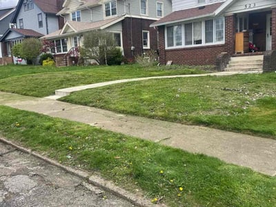 Lawn care service in Barberton, 44203