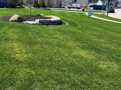 Lawn care service in Perrysburg, 43551