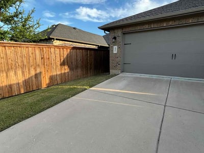Lawn care service in McKinney, 75071