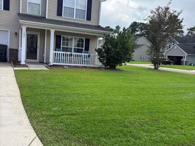 Lawn care service in Goose Creek, 29445
