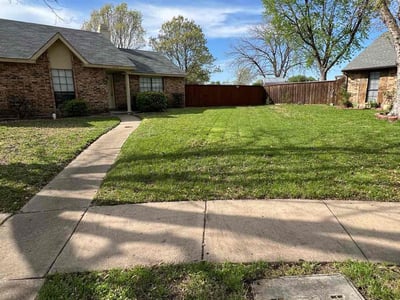 Lawn care service in Garland, 75040