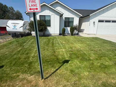 Lawn care service in Spokane Valley, 99016