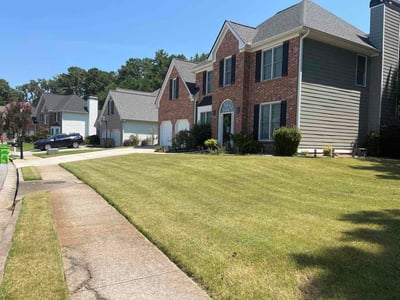 Lawn care service in Marietta, 30008